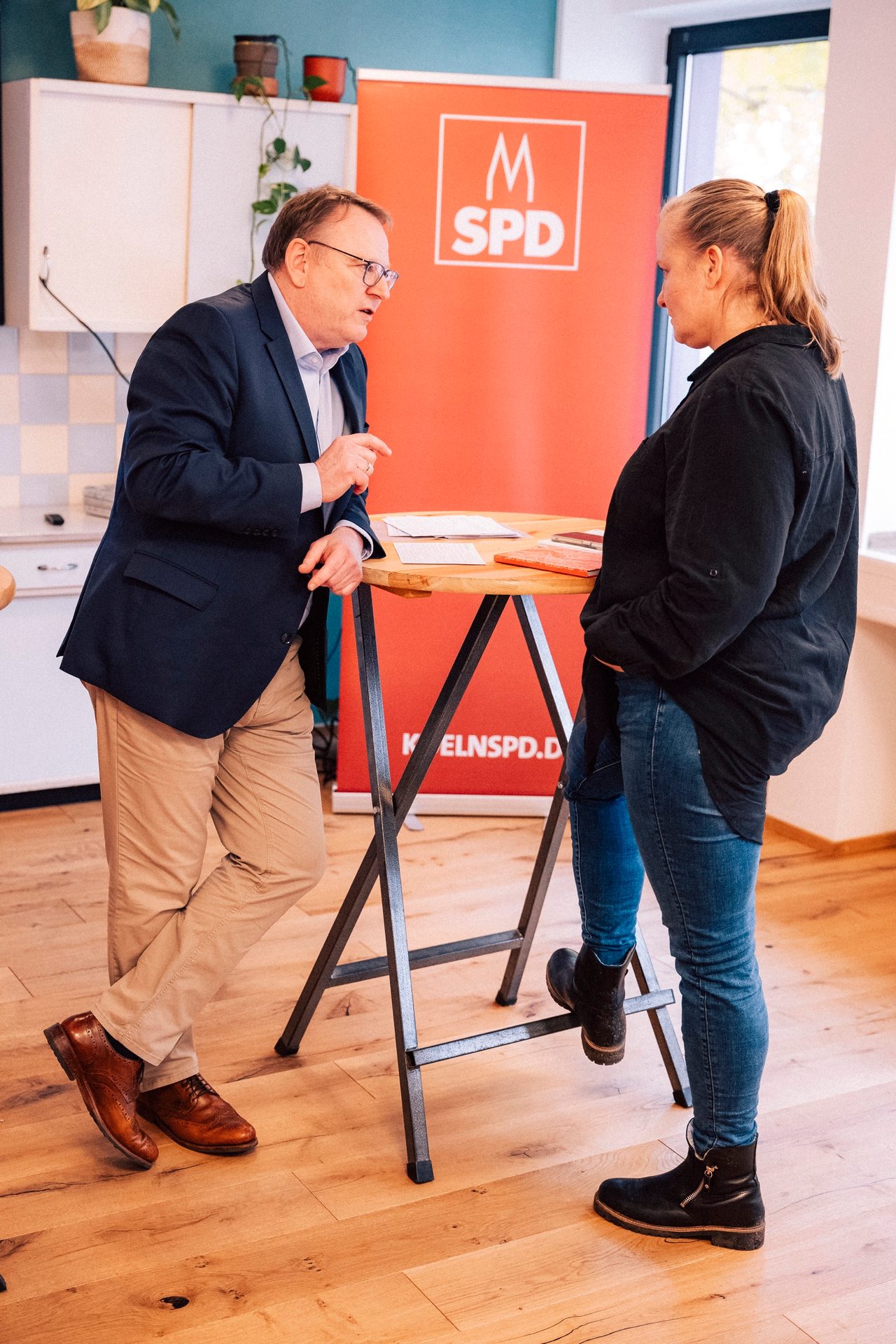 Thorsten Burmester im Gespräch mit einer Teilnehmerin